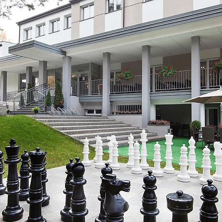 Hotel Inwest Osrodek Szkoleniowo-Wypoczynkowy Smardzewice Esterno foto