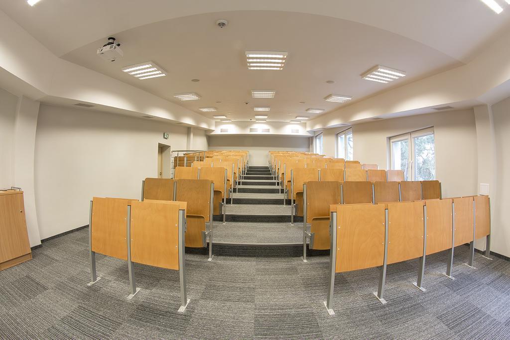 Hotel Inwest Osrodek Szkoleniowo-Wypoczynkowy Smardzewice Esterno foto