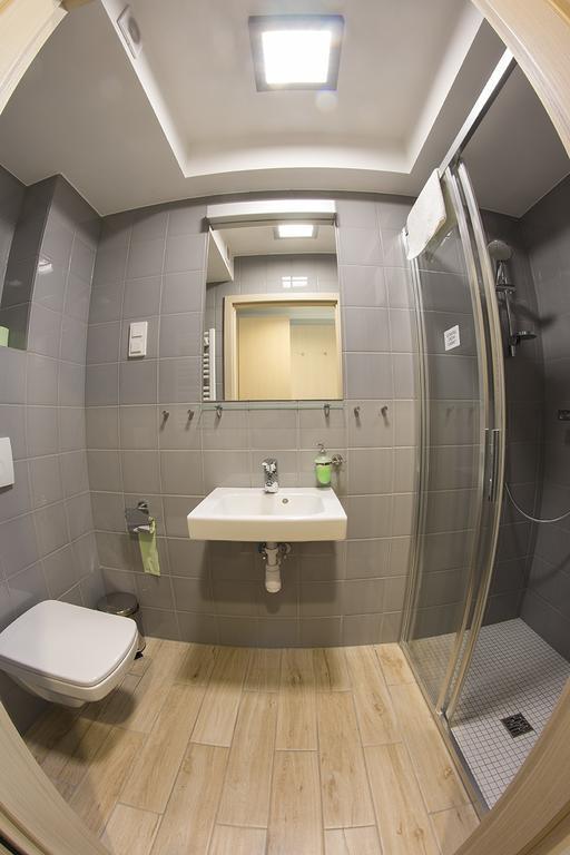 Hotel Inwest Osrodek Szkoleniowo-Wypoczynkowy Smardzewice Esterno foto
