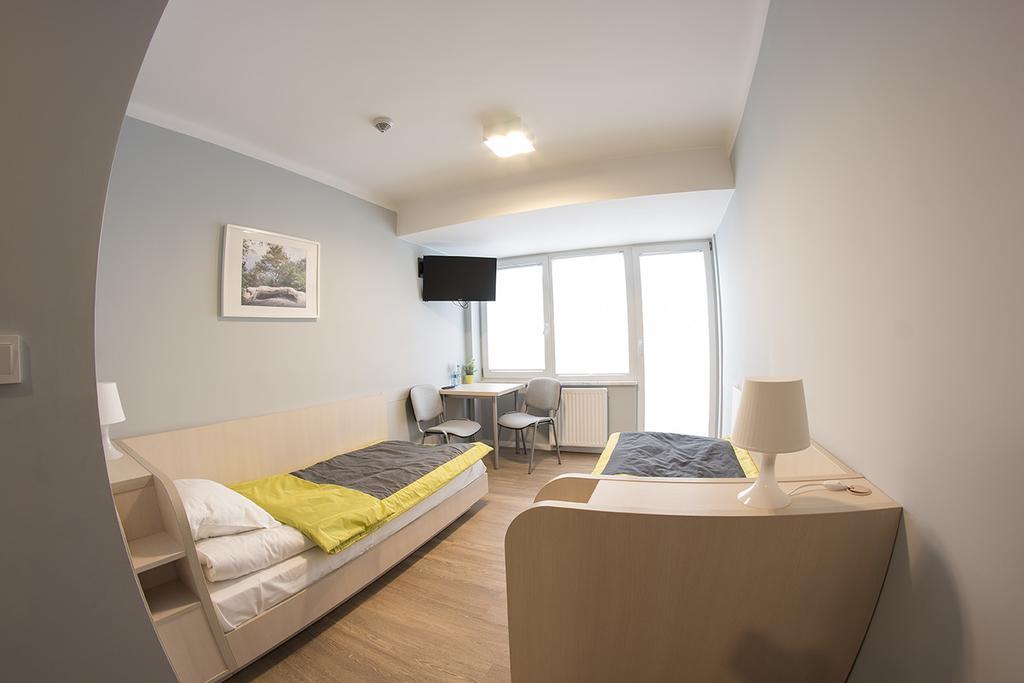 Hotel Inwest Osrodek Szkoleniowo-Wypoczynkowy Smardzewice Esterno foto